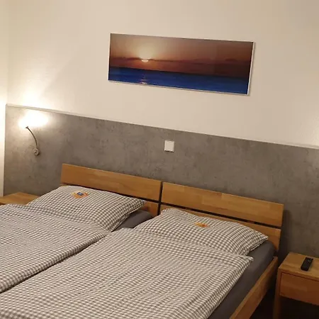 Pension Wauri , Ferienwohnung ' SCHWARZWALD ' , Erdgeschoss Waldenbuch Exterior foto